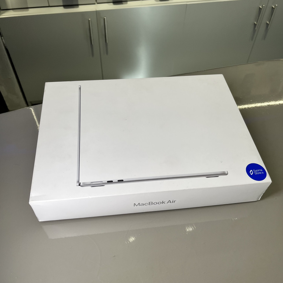 Ноутбук Apple MacBook Air 13 2024 M3 8/256GB Silver (Б/У)