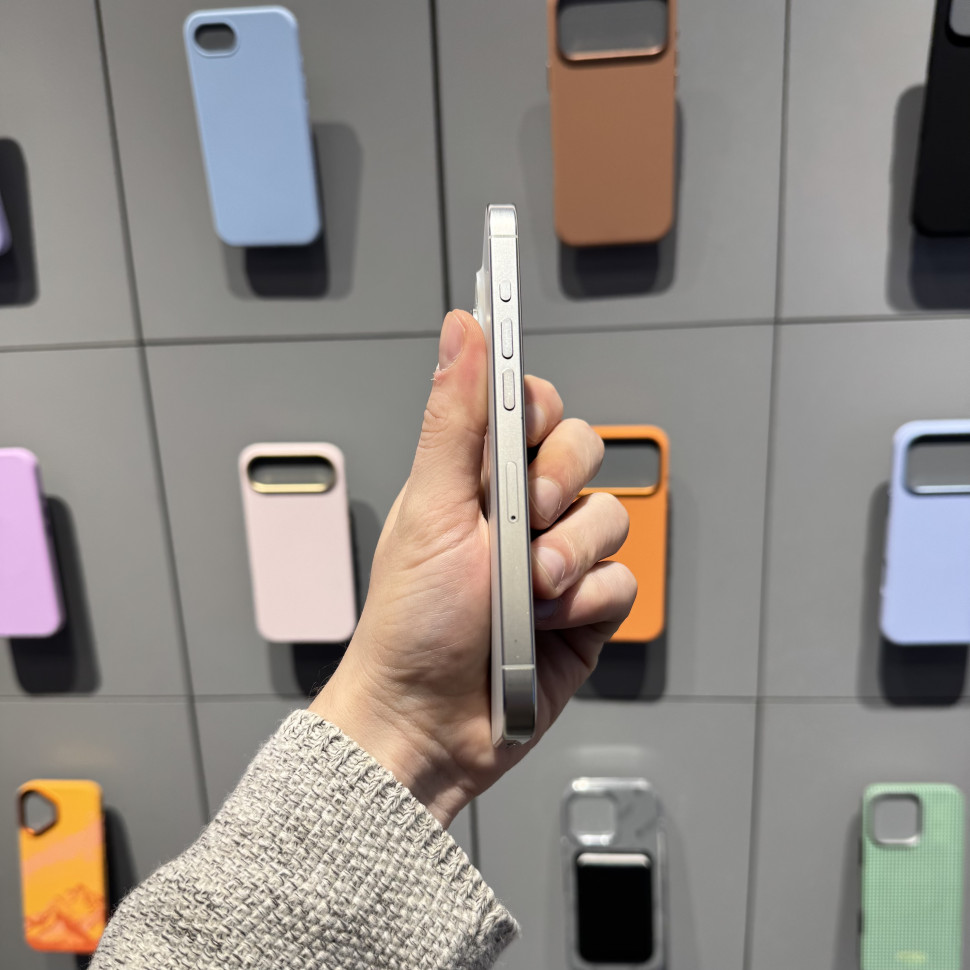 Смартфон Apple iPhone 15 Pro 256GB Белый титан (White Titanium) (Б/У)