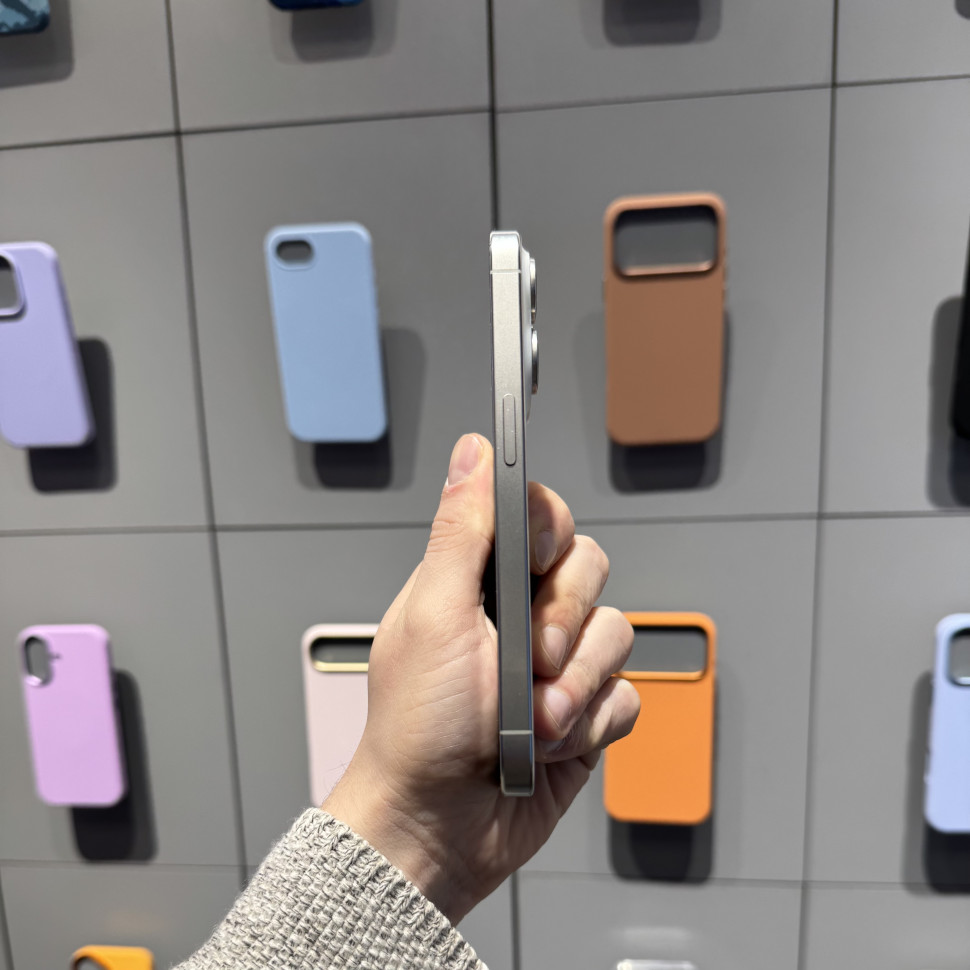 Смартфон Apple iPhone 15 Pro 256GB Белый титан (White Titanium) (Б/У)