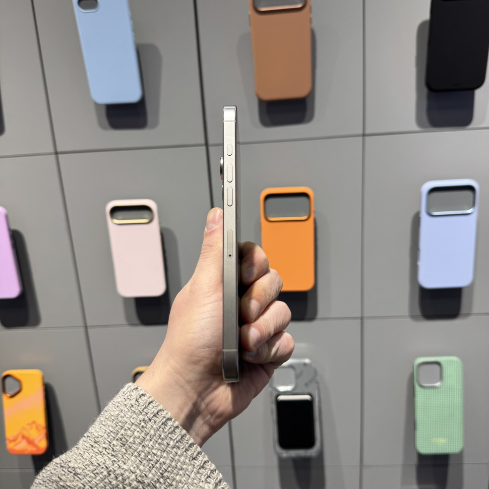 Смартфон Apple iPhone 16 Pro Max 256GB Натуральный титан (Natural Titanium) (Б/У)