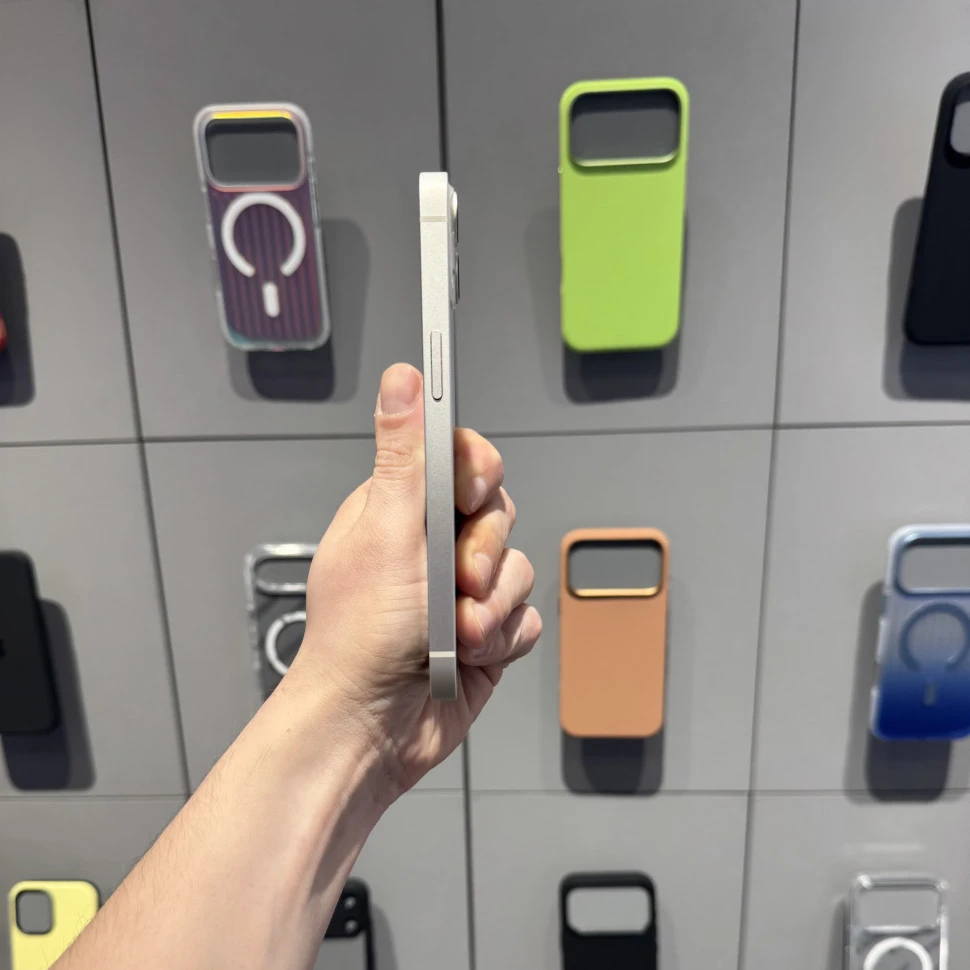 Смартфон Apple iPhone 13 256GB Белый (Starlight) (Б/У)