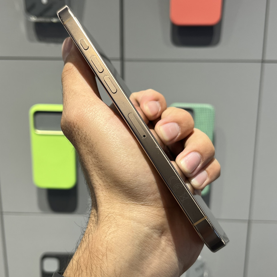 Смартфон Apple iPhone 16 Pro Max 256GB Desert Titanium (Б/У)