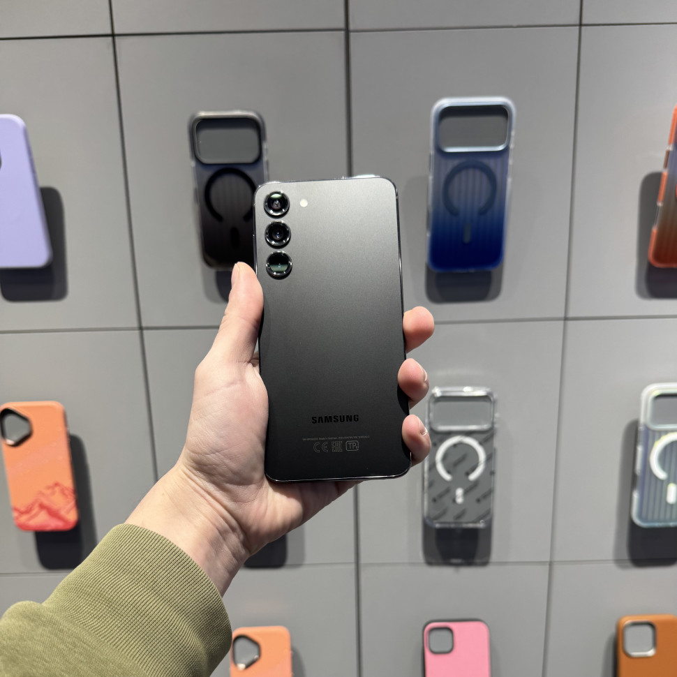 Смартфон Samsung Galaxy S23+ 8/256GB Черный (Phantom Black) (Б/У)