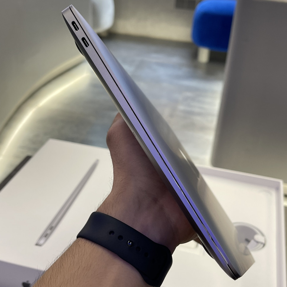 Ноутбук Apple MacBook Air 13 2020 M1 8/256GB Space Gray (Б/У)