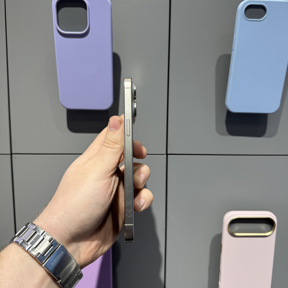 Смартфон Apple iPhone 16 Pro 256GB Натуральный Титан (Natural Titanium) (Б/У)