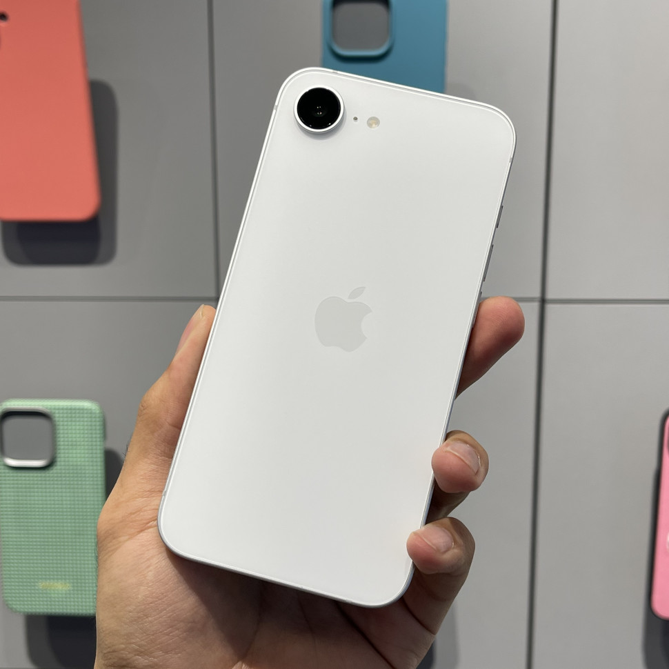 Смартфон Apple iPhone 16e 128GB Белый (White) (Б/У)