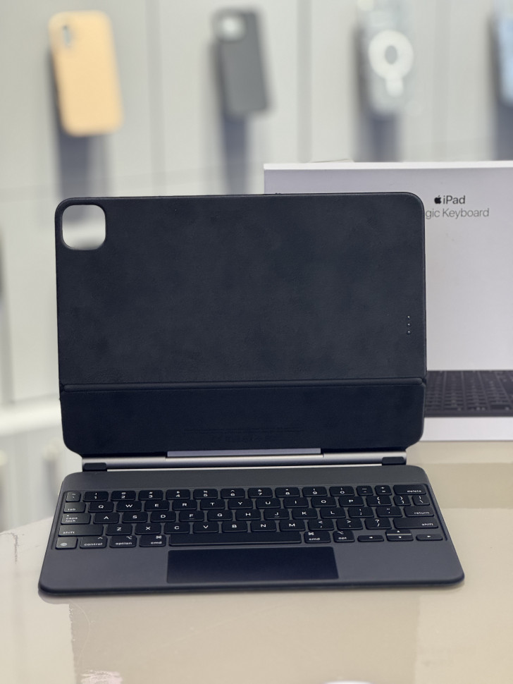 Клавиатура Apple Magic Keyboard для iPad Pro 11 и iPad Air 11 Черный (MXQT2) (Б/У)