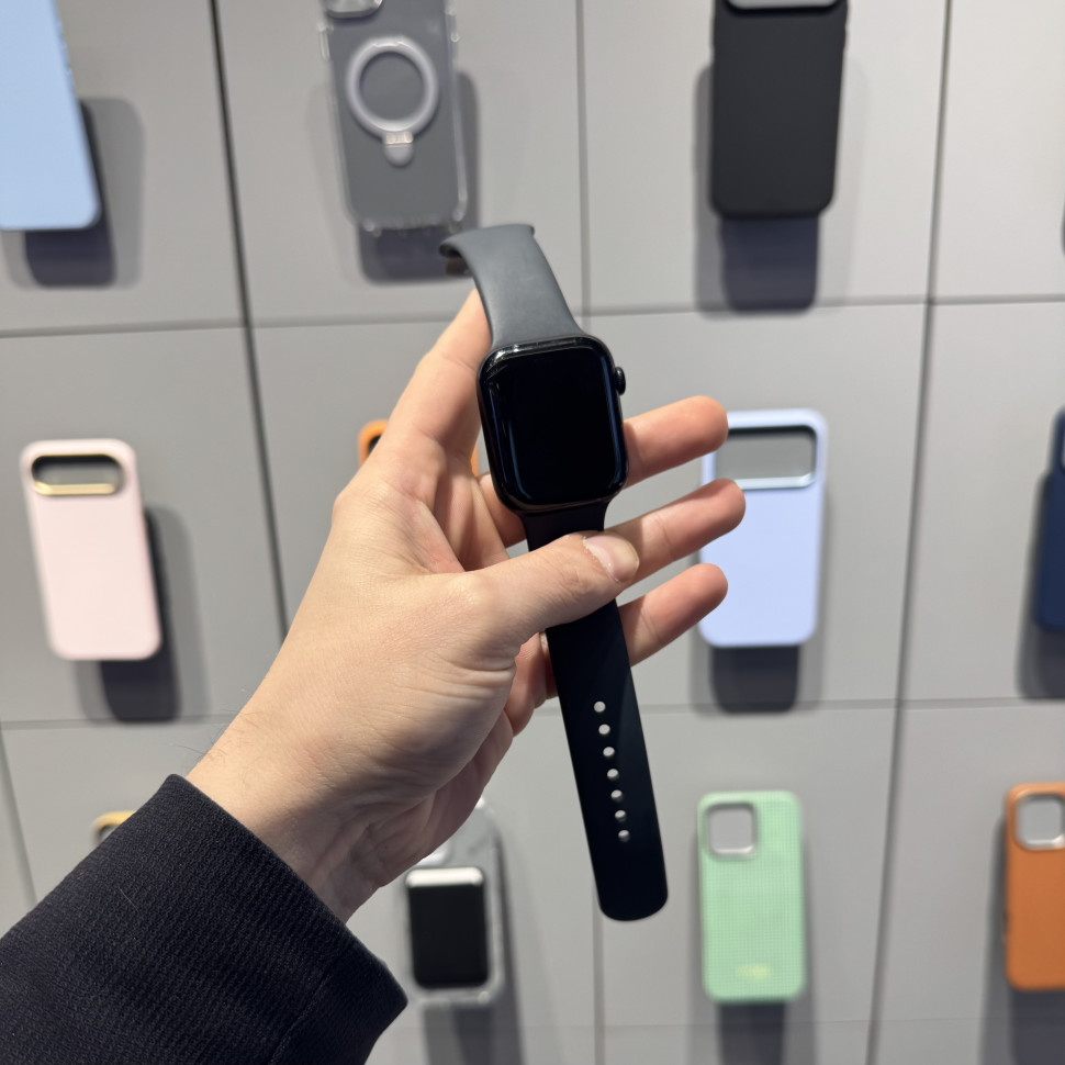 Умные часы Apple Watch Series 9 45mm Midnight Aluminum Case with Black Sport Band (M/L) (Б/У)