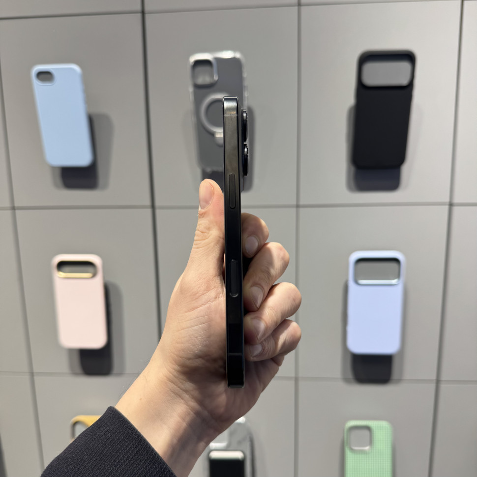 Смартфон Apple iPhone 16 Pro 128GB ASIS Черный титан (Black Titanium)