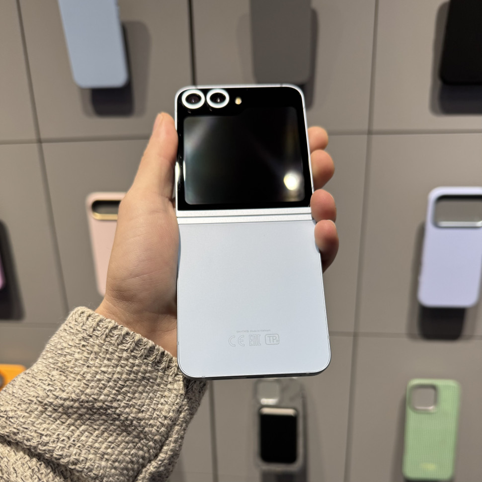 Смартфон Samsung Galaxy Z Flip6 12/512GB Голубой (Blue) (Б/У)